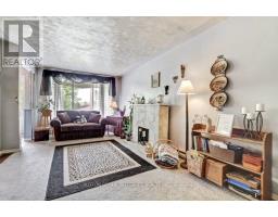 27A WARREN ROAD - 4