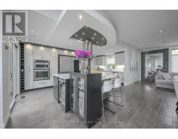 220 COMMISSIONERS ROAD E - 10