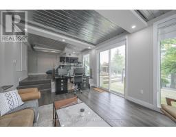 220 COMMISSIONERS ROAD E - 31
