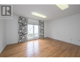 5 - 10 MACKELLAR AVENUE - 27