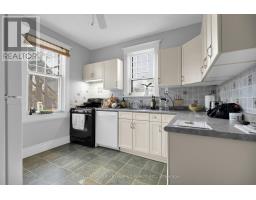841 DUFFERIN AVENUE - 16