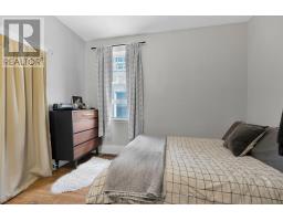 841 DUFFERIN AVENUE - 35