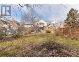 841 DUFFERIN AVENUE - 38