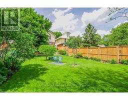 841 DUFFERIN AVENUE - 41