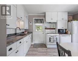 67 HEATHER PLACE - 11