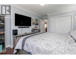 607 HIGHVIEW DRIVE - 19