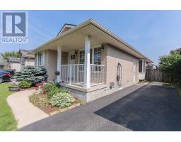 607 HIGHVIEW DRIVE - 2