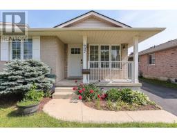 607 HIGHVIEW DRIVE - 3