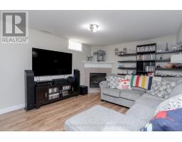 607 HIGHVIEW DRIVE - 31