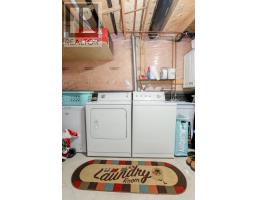 607 HIGHVIEW DRIVE - 39