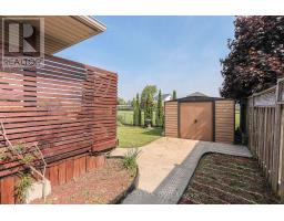 607 HIGHVIEW DRIVE - 44