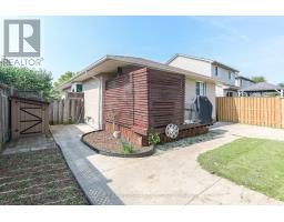 607 HIGHVIEW DRIVE - 46