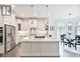 2426 RED THORNE AVENUE - 16