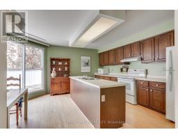 11 - 703 WINDERMERE ROAD - 24