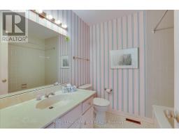 11 - 703 WINDERMERE ROAD - 37