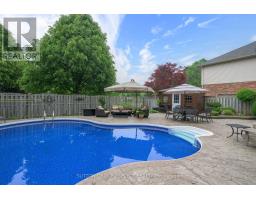 42 PINEBROOK COURT - 5