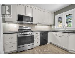242 EMERY STREET E - 16