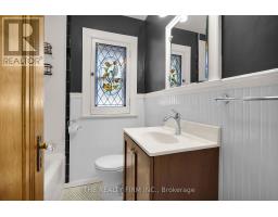 242 EMERY STREET E - 23