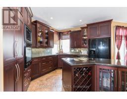 19 REDTAIL COURT - 20