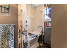 695 RAILTON AVENUE - 27