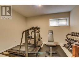 31 GLENRIDGE CRESCENT - 37