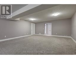696 BENNETT CRESCENT - 29