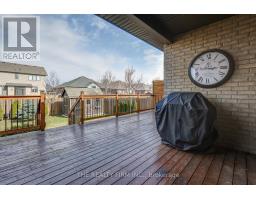 696 BENNETT CRESCENT - 37