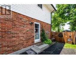 150 CULVER CRESCENT - 4