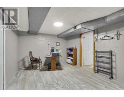 103 BROCK STREET E - 42