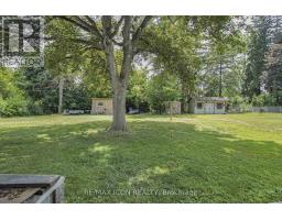 103 BROCK STREET E - 43