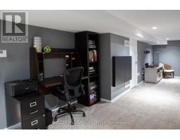 5 WINDING WOODS CRESCENT - 34