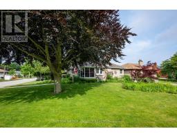 15 MARLA CRESCENT - 2