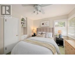 15 MARLA CRESCENT - 24