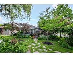 15 MARLA CRESCENT - 8