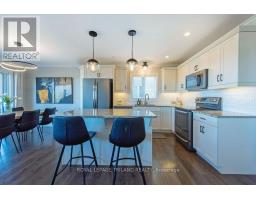 178 GILMOUR DRIVE - 15