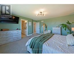 178 GILMOUR DRIVE - 19