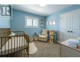 178 GILMOUR DRIVE - 24