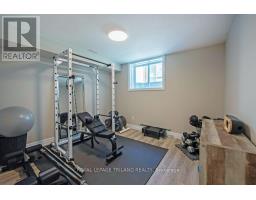 178 GILMOUR DRIVE - 32