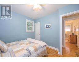 14 CRONYN CRESCENT - 25