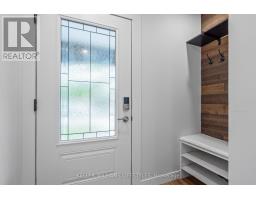 31 ROUNDHILL COURT - 2