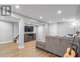 31 ROUNDHILL COURT - 29