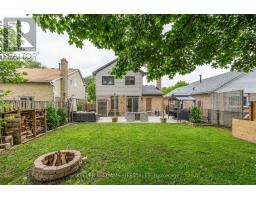 31 ROUNDHILL COURT - 39