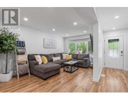 31 ROUNDHILL COURT - 4