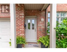 12 - 499 TEEPLE TERRACE - 11