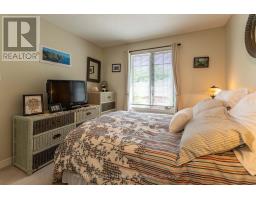 12 - 499 TEEPLE TERRACE - 35