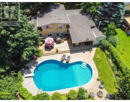 21 BRENTWOOD CRESCENT - 2