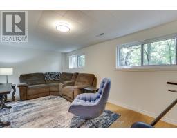 21 BRENTWOOD CRESCENT - 30