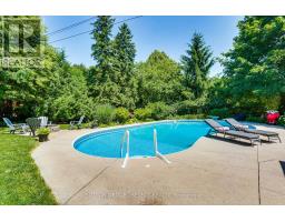 21 BRENTWOOD CRESCENT - 39