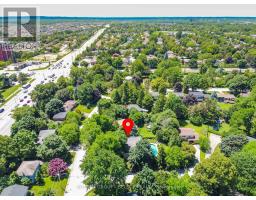 21 BRENTWOOD CRESCENT - 45