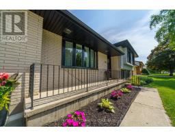 222 CHURCHILL DRIVE - 3